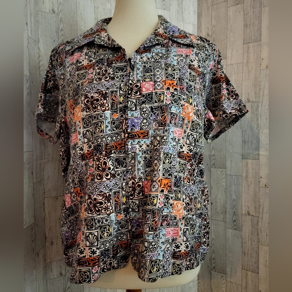 Christopher & Banks button down short sleeve size XL colorful pattern